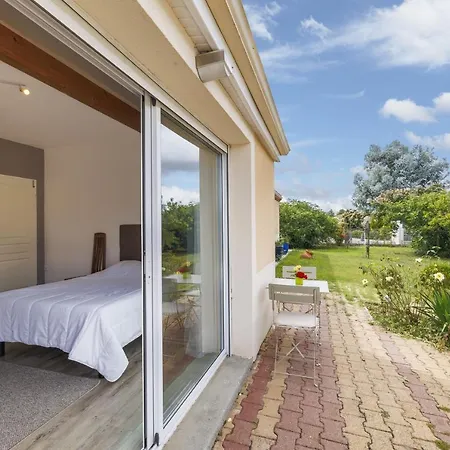 Les Lilas Holiday home Podensac